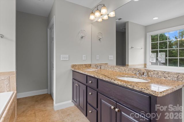136 Summerchase Lane, Mooresville, NC 28117