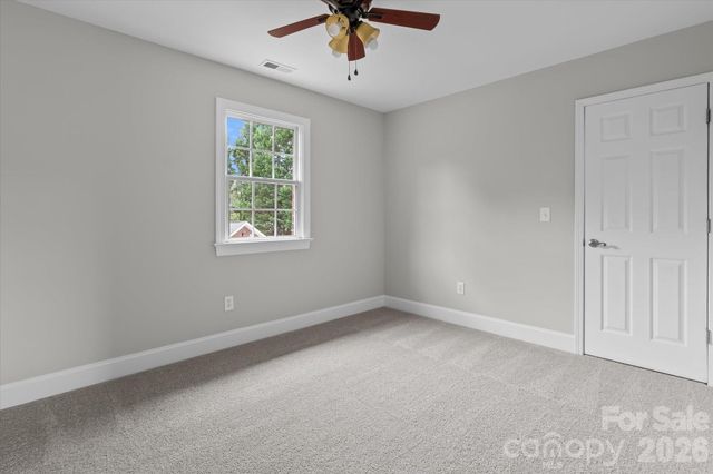 136 Summerchase Lane, Mooresville, NC 28117