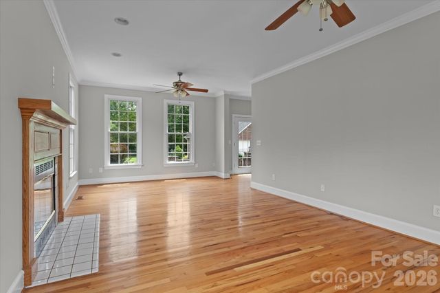 136 Summerchase Lane, Mooresville, NC 28117