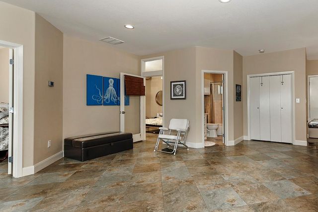 3723 Bayshore Drive, Bacliff, TX 77518