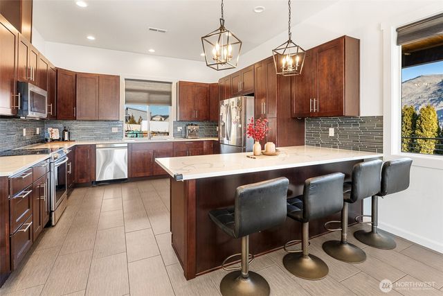 1038 Crest Loop, Entiat, WA 98822