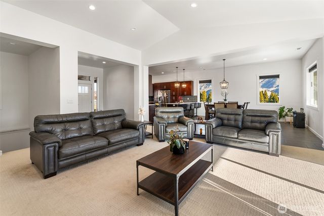 1038 Crest Loop, Entiat, WA 98822