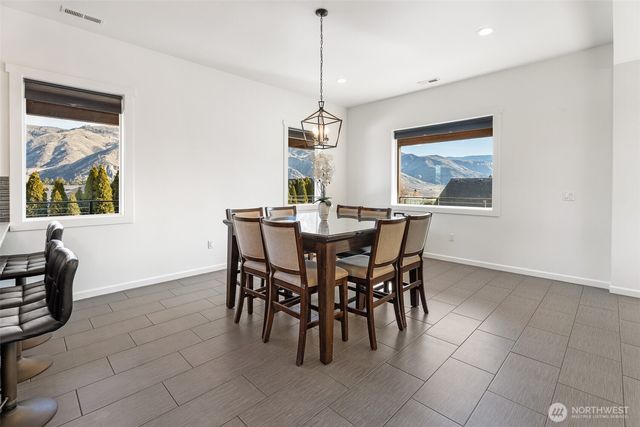 1038 Crest Loop, Entiat, WA 98822