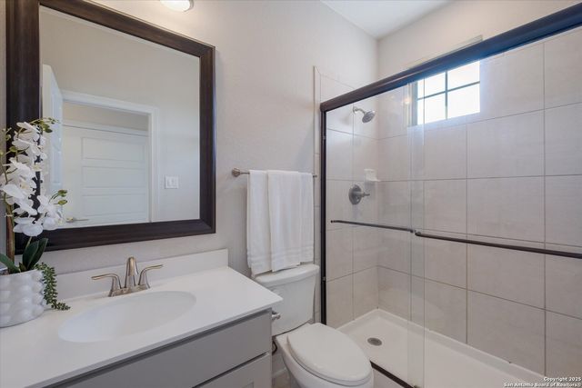 8299 Apache Frst, Garden Ridge, TX 78266