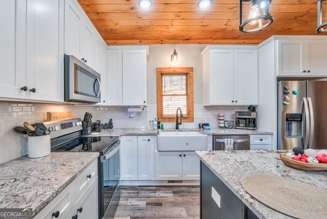 60 Cherokee Trail, Ellijay, GA 30540