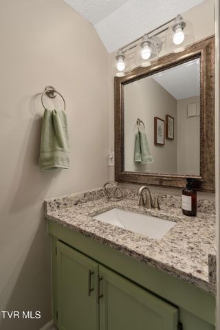 2420 Volunteer Parkway Apt 4, Bristol, TN 37620
