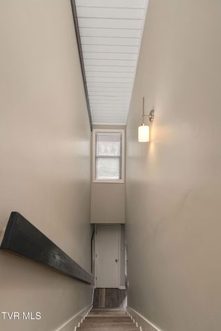 2420 Volunteer Parkway Apt 4, Bristol, TN 37620