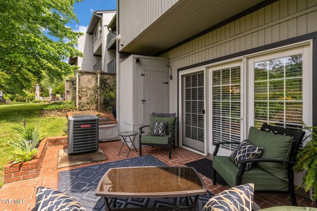 2420 Volunteer Parkway Apt 4, Bristol, TN 37620