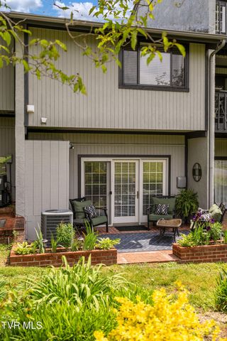 2420 Volunteer Parkway Apt 4, Bristol, TN 37620