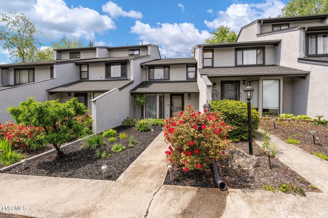 2420 Volunteer Parkway Apt 4, Bristol, TN 37620