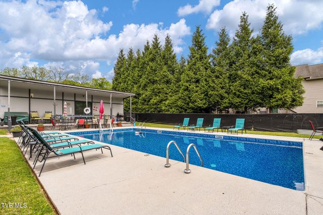 2420 Volunteer Parkway Apt 4, Bristol, TN 37620
