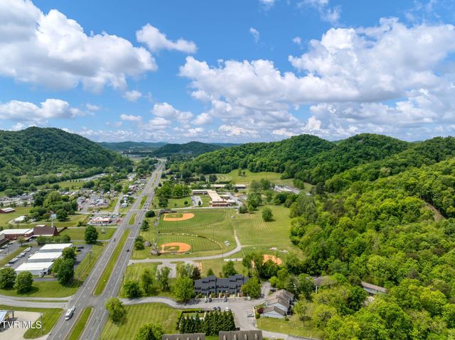 2420 Volunteer Parkway Apt 4, Bristol, TN 37620