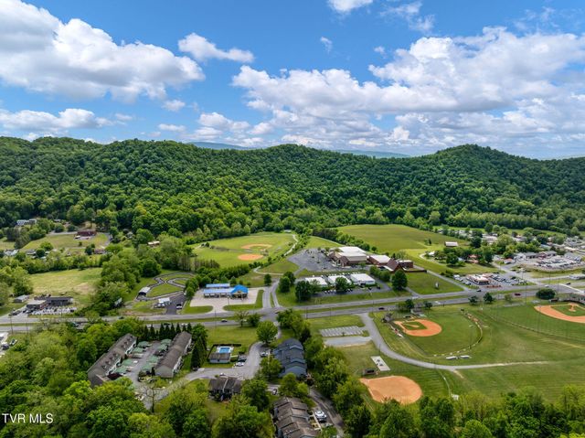 2420 Volunteer Parkway Apt 4, Bristol, TN 37620