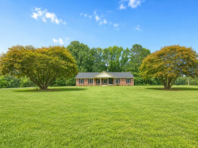60 Smith Rd, Paris, TN 38242