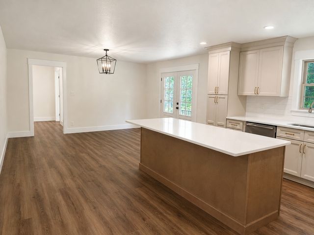 60 Smith Rd, Paris, TN 38242