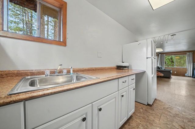 21376 Aqueduct Cir, Pine Grove, CA 95665