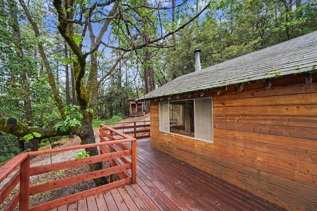 21376 Aqueduct Cir, Pine Grove, CA 95665