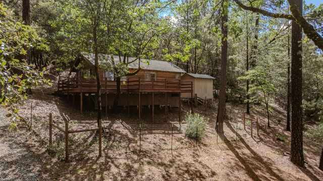 21376 Aqueduct Cir, Pine Grove, CA 95665