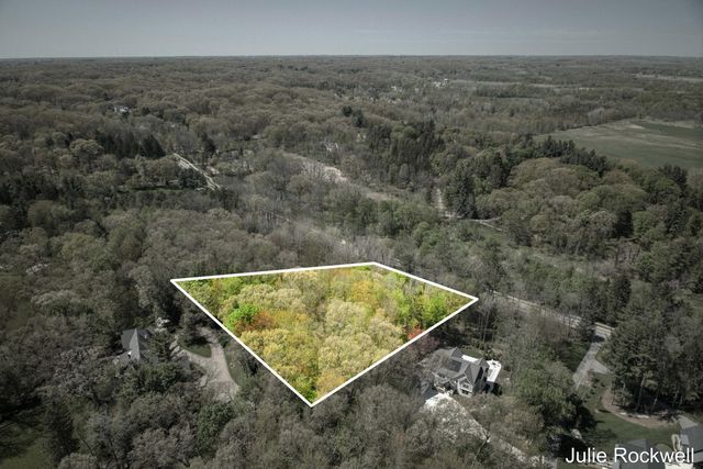 6050 Grand River Drive Ne, Ada Twp, MI 49301