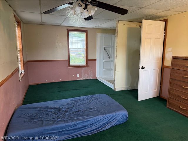 211 E Woodson Avenue, Bonanza, AR 72916