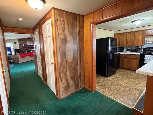 211 E Woodson Avenue, Bonanza, AR 72916
