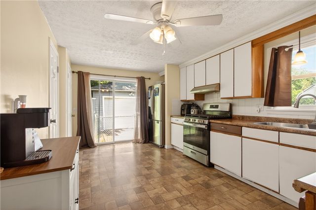 147 Wood Road, Greece, NY 14626