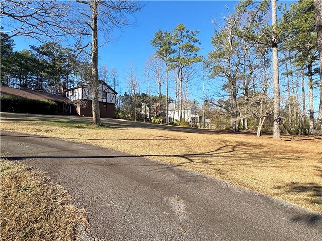 2085 E Piedmont Road, Marietta, GA 30062