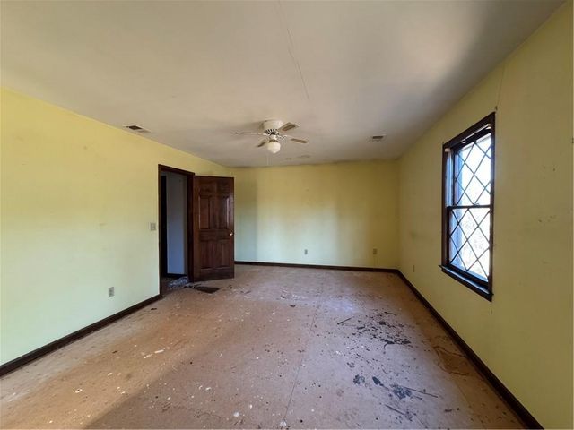 2085 E Piedmont Road, Marietta, GA 30062