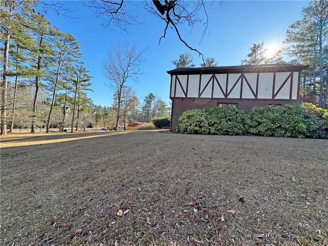 2085 E Piedmont Road, Marietta, GA 30062