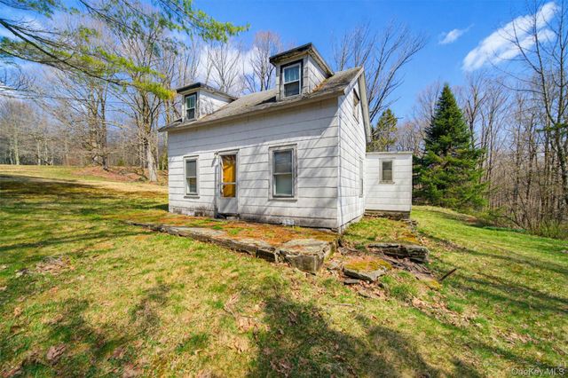 467 Old Hunter Road, Livingston Manor, NY 12758