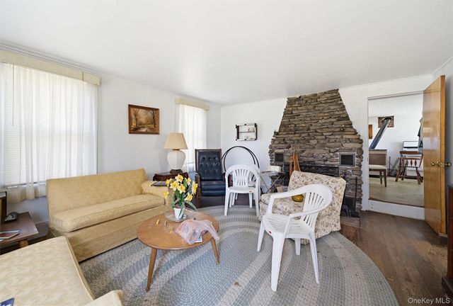 467 Old Hunter Road, Livingston Manor, NY 12758