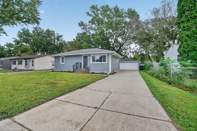 740 Hall Avenue, Waterloo, IA 50703