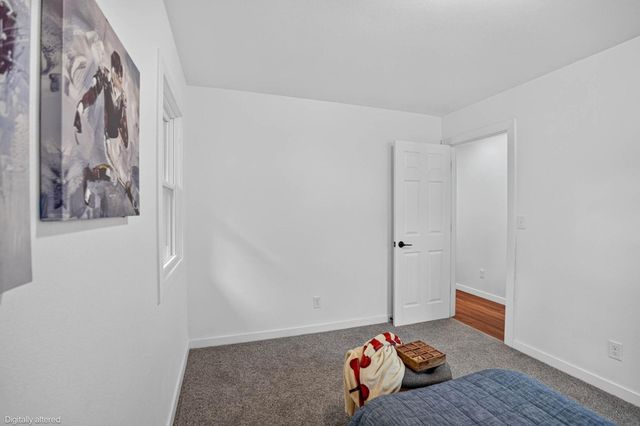 740 Hall Avenue, Waterloo, IA 50703