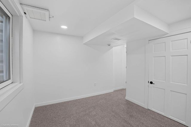 740 Hall Avenue, Waterloo, IA 50703
