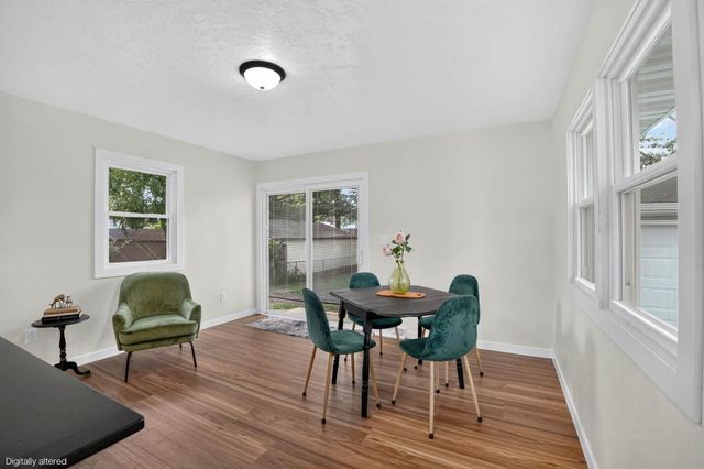 740 Hall Avenue, Waterloo, IA 50703