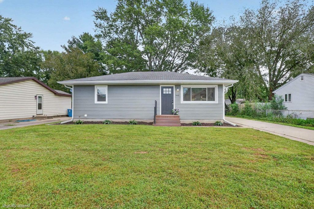 740 Hall Avenue, Waterloo, IA 50703