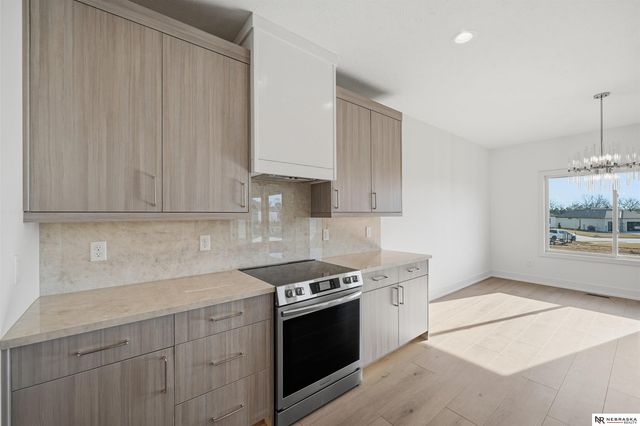 8853 Calamus River Road, Lincoln, NE 68520