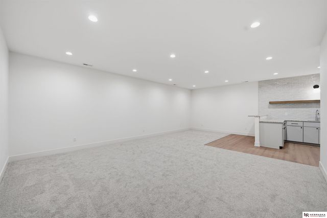 8853 Calamus River Road, Lincoln, NE 68520