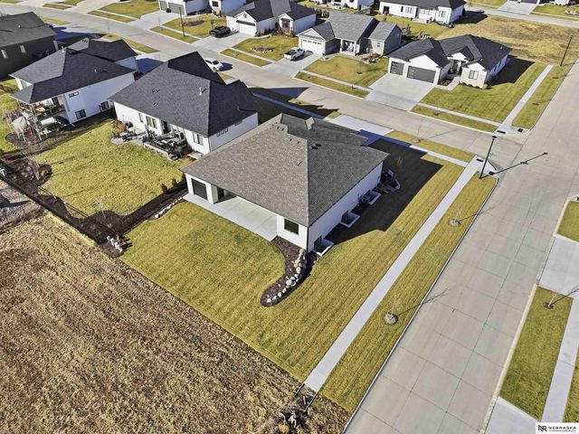 8853 Calamus River Road, Lincoln, NE 68520