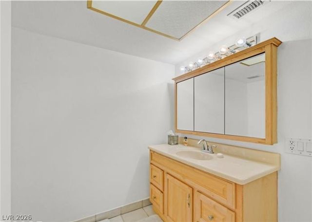 3753 Heritage Avenue, Las Vegas, NV 89121
