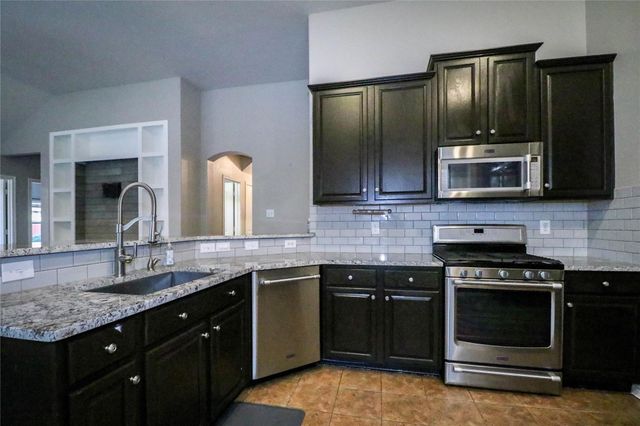 3509 Beekman Drive, Fort Worth, TX 76244