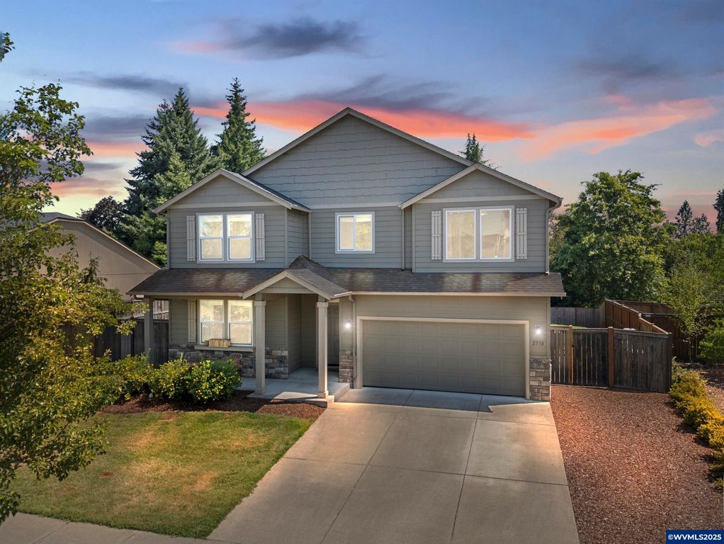 2558 White Oak Av NW, Albany, OR 97321