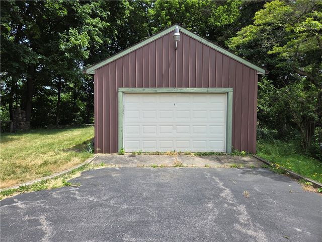 2112 Lake Avenue, Rochester, NY 14615