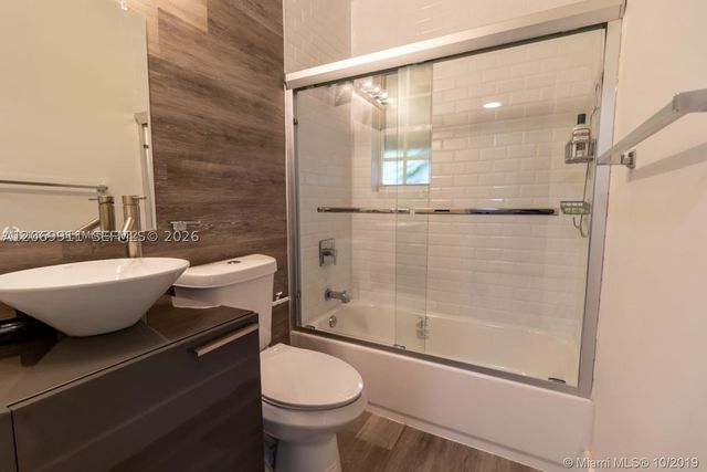 733 85th St B, Miami Beach, FL 33141