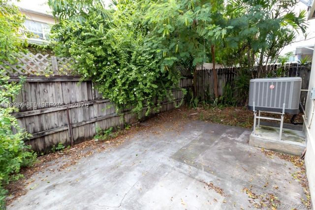 733 85th St B, Miami Beach, FL 33141