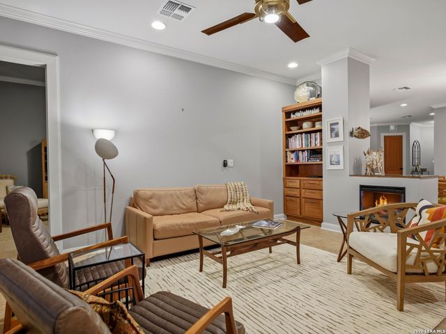 230 Dwyer Ave Unit 904, San Antonio, TX 78204