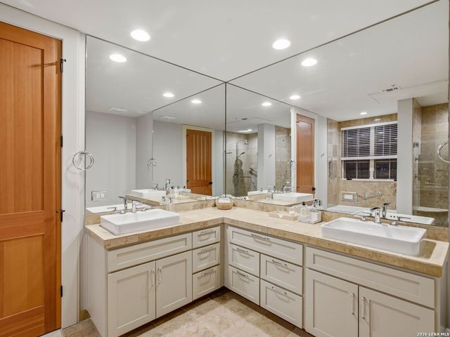 230 Dwyer Ave Unit 904, San Antonio, TX 78204