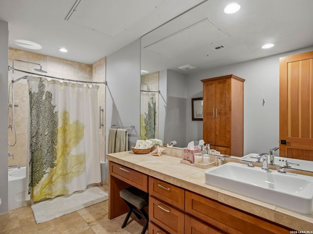 230 Dwyer Ave Unit 904, San Antonio, TX 78204