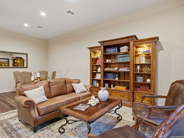 230 Dwyer Ave Unit 904, San Antonio, TX 78204