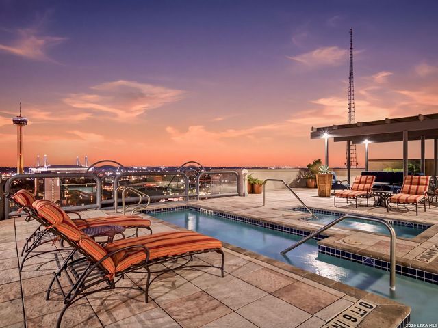 230 Dwyer Ave Unit 904, San Antonio, TX 78204